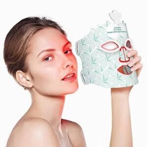 EVFOFO Red Light Mask for Face, 7 Colors
Open Box